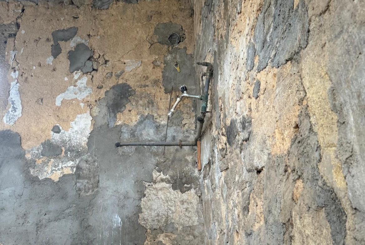 Moradia para reconstrução em Azurara