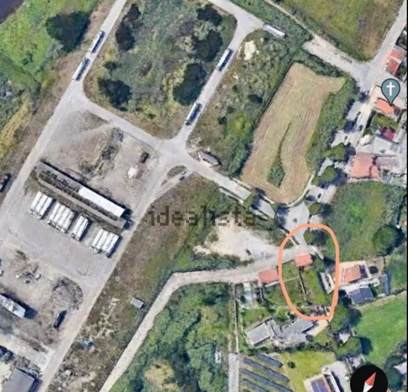 Moradia para reconstrução em Azurara